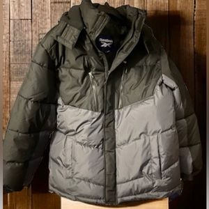 NWT REEBOK BLACK & GRAY HEAVY WARM WINTER JACKET
